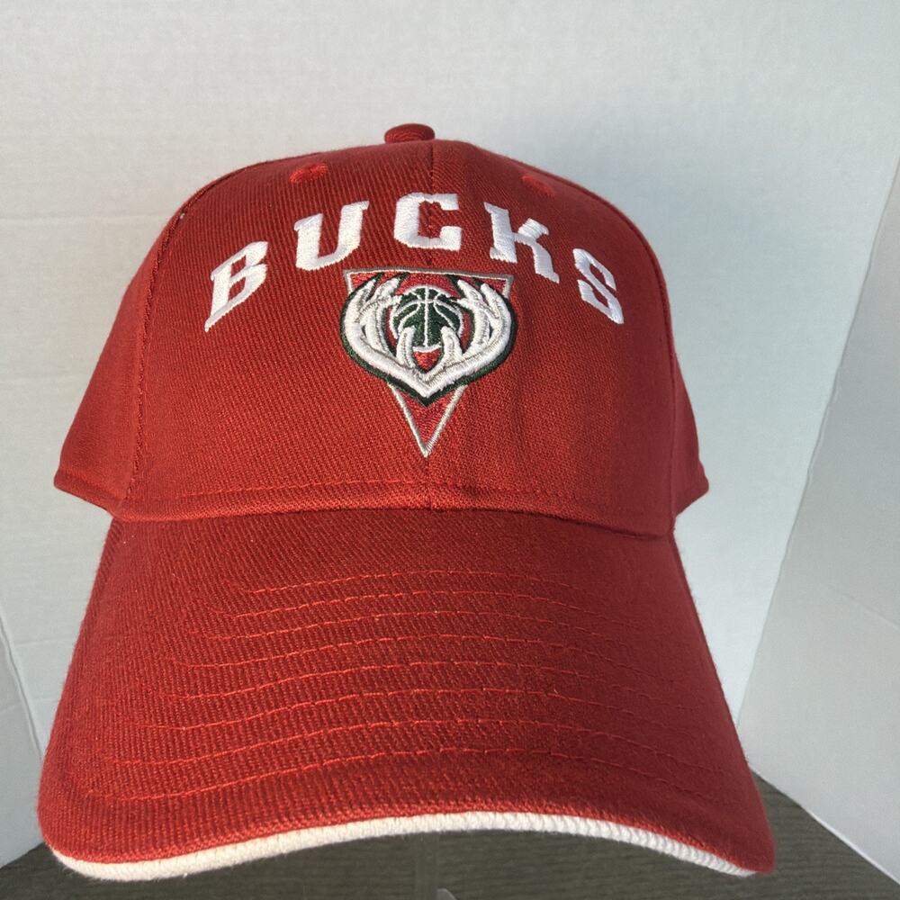 Deadstock 2006 NBA Elevation Milwaukee Bucks Burnt Red Fitted Hat M